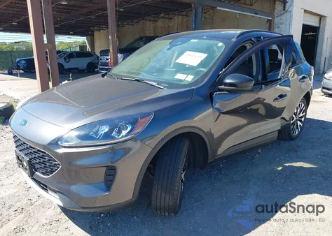 2020 Ford Escape Se Sport Hybrid z USA, uszkodzony, nr VIN 1FMCU9BZ0LUA43926